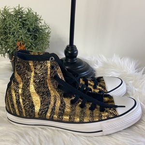Unique Converse
